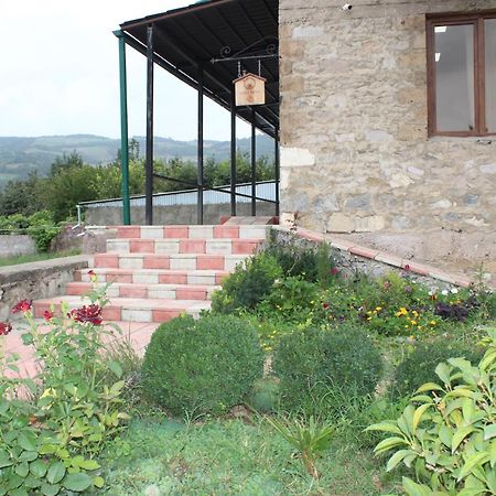 Bears And Berries Hotel Berd Exterior foto